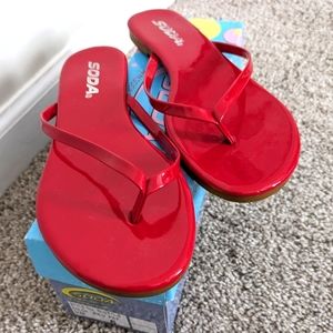 Red and blue flip flops 2 pairs